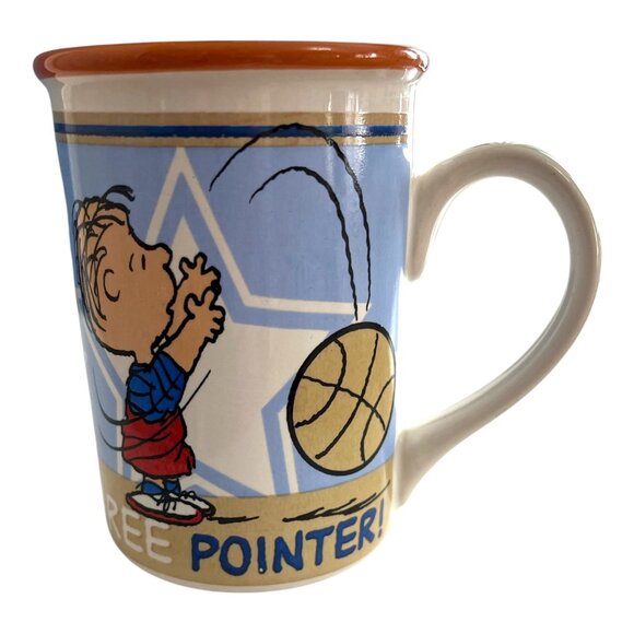 Peanuts Linus Basketball Mug – Gibson 2011 – Three Pointer – 4.5" - Picture 1 of 5